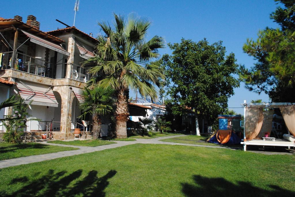 Hotel Fernando à Ofrínion Extérieur photo