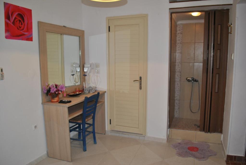 Hotel Fernando à Ofrínion Chambre photo